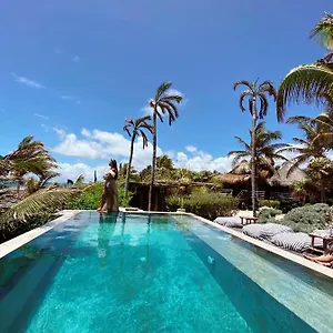Playa Esperanza Hotel