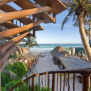 Hotel Playa Canek Beachfront Eco